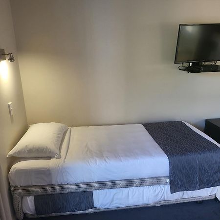 Ferrylink Motel Picton Bagian luar foto