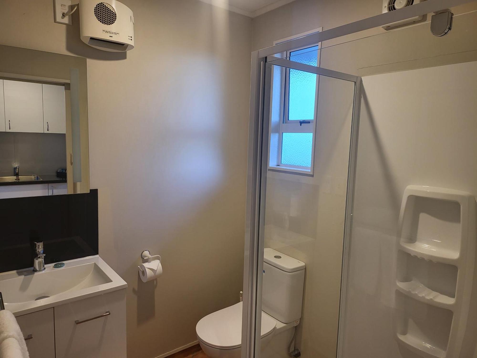 Ferrylink Motel Picton Bagian luar foto