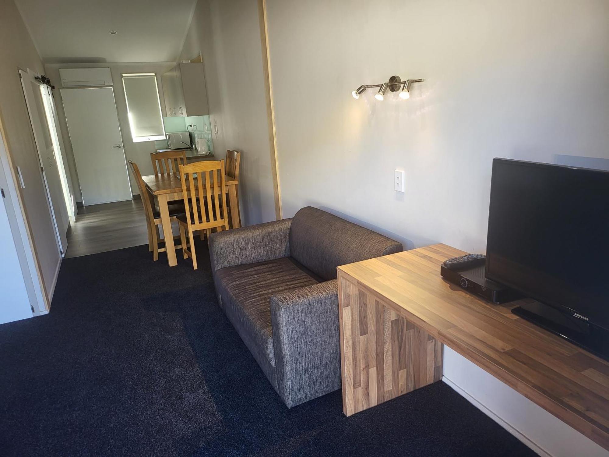 Ferrylink Motel Picton Bagian luar foto