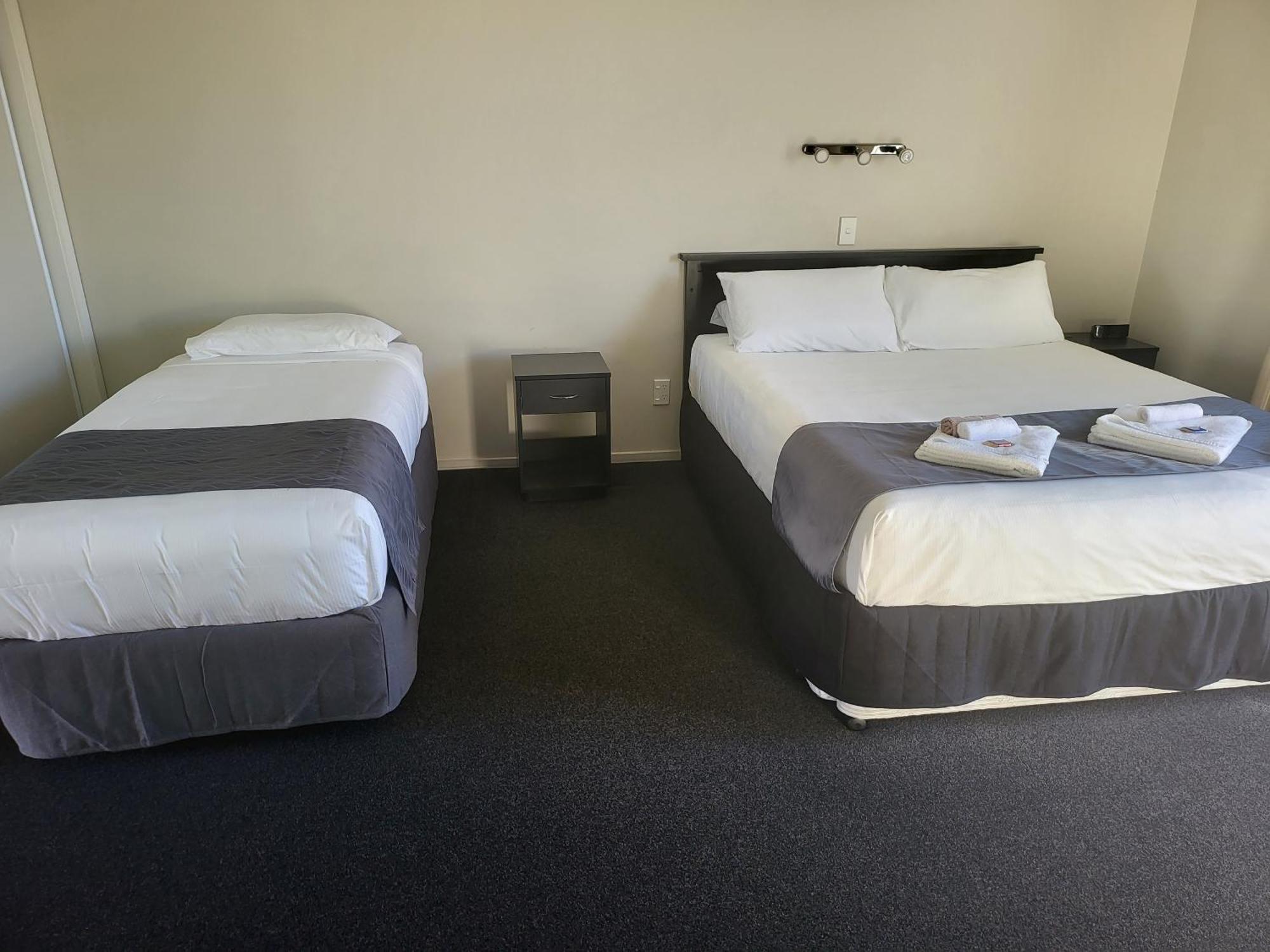 Ferrylink Motel Picton Bagian luar foto