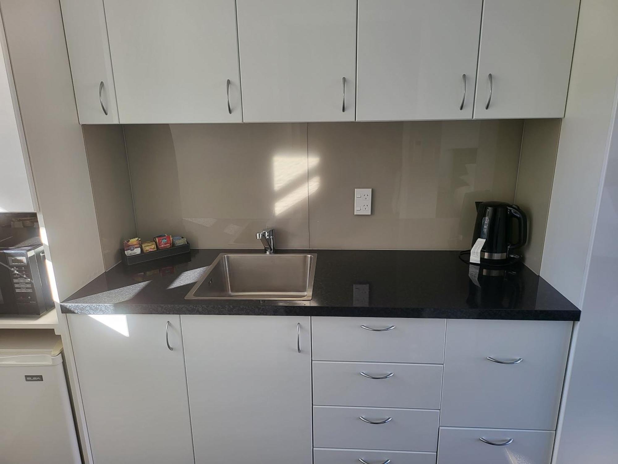 Ferrylink Motel Picton Bagian luar foto