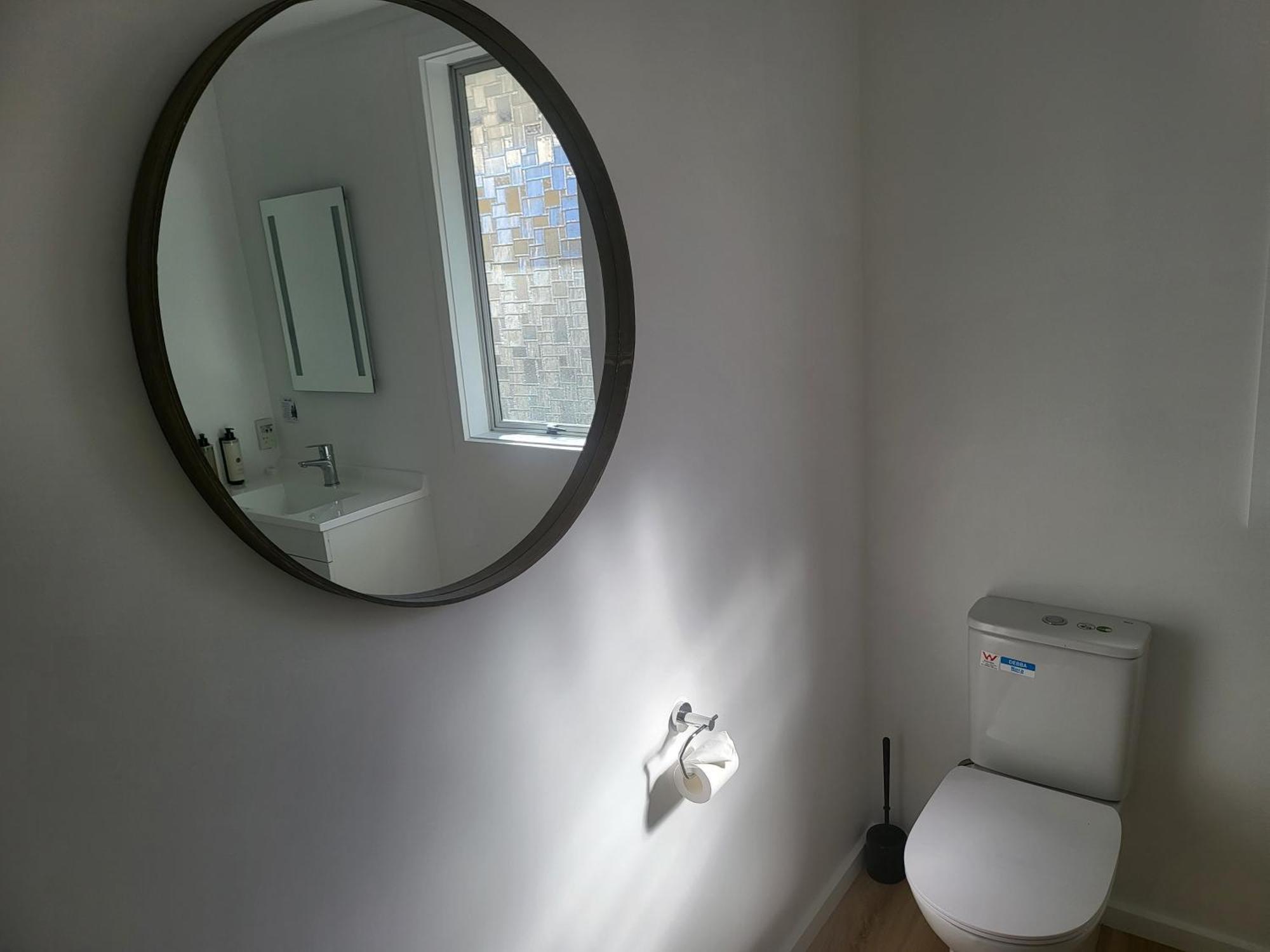 Ferrylink Motel Picton Bagian luar foto